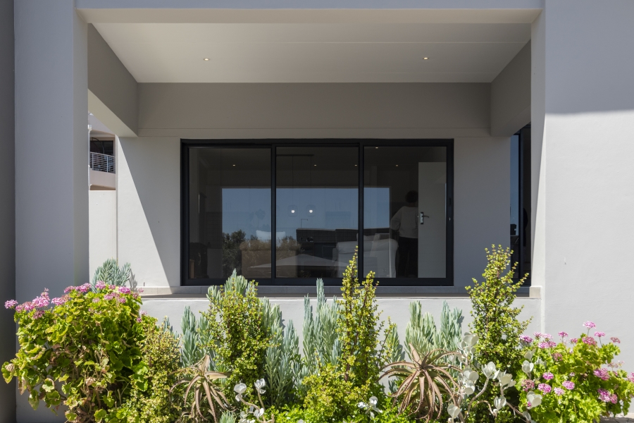 5 Bedroom Property for Sale in Myburgh Park Western Cape